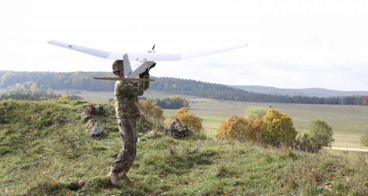 L’armée américaine développe des drones capables de changer de forme en plein vol