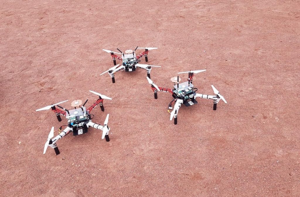 Première expérimentation : vol en essaim de drones